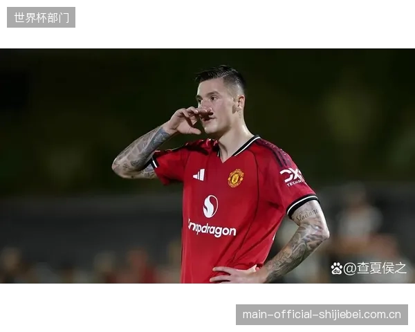 热刺队长罗梅罗引发转会传闻，曼联希望引进他与利桑德罗搭档阿根廷中卫组合。